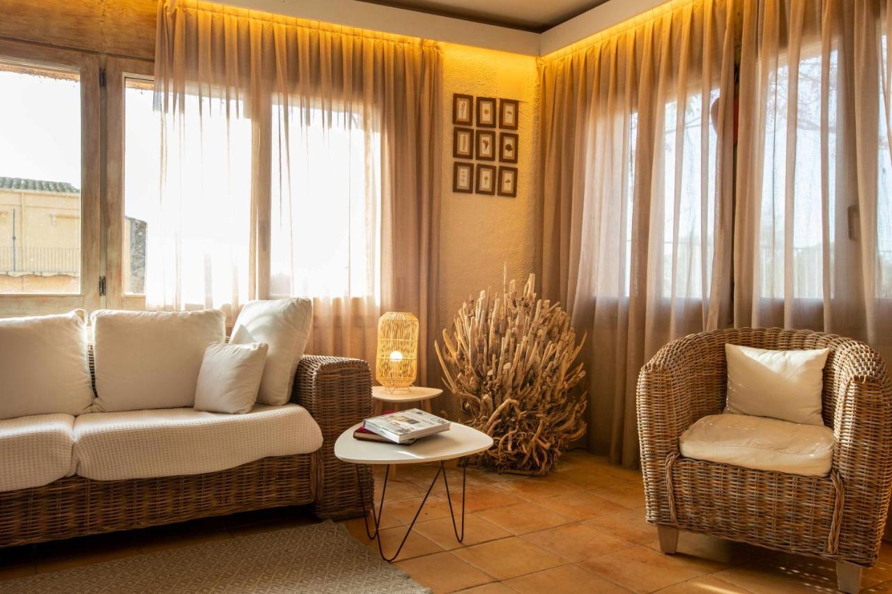 Hotel Boutique Niu De Sol - Designed For Adults Palau Saverdera Bagian luar foto