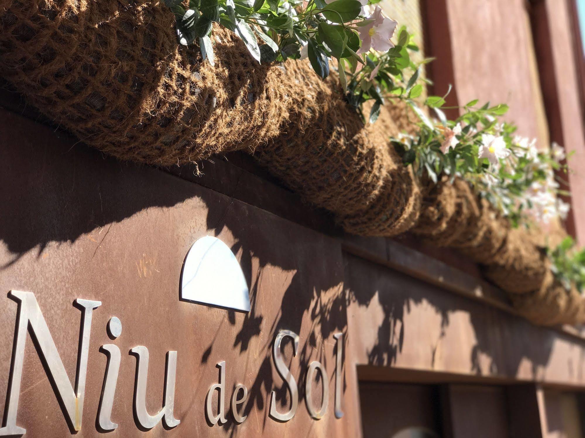 Hotel Boutique Niu De Sol - Designed For Adults Palau Saverdera Bagian luar foto