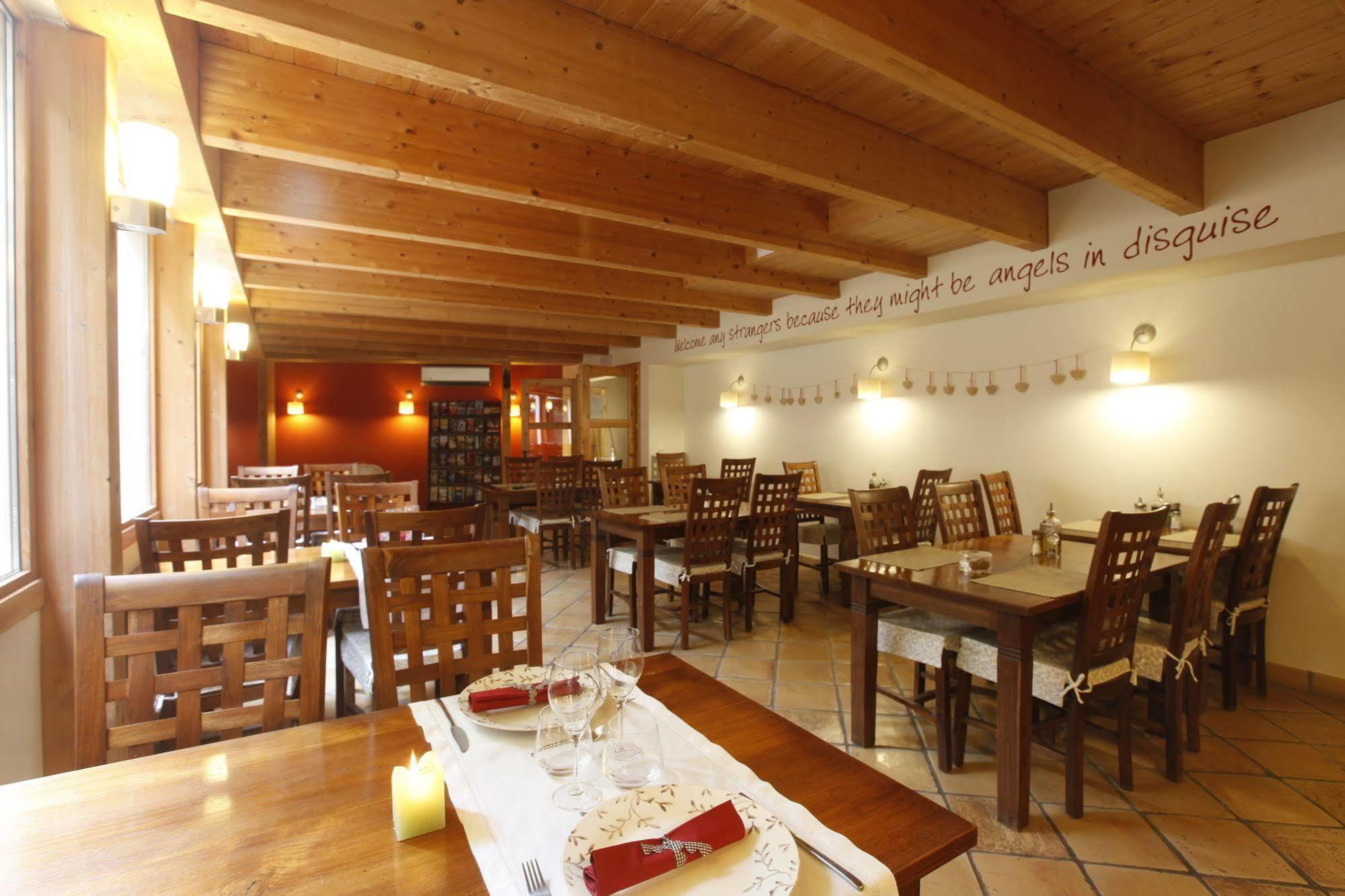 Hotel Boutique Niu De Sol - Designed For Adults Palau Saverdera Bagian luar foto